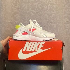 Women’s Nike Air Huarache